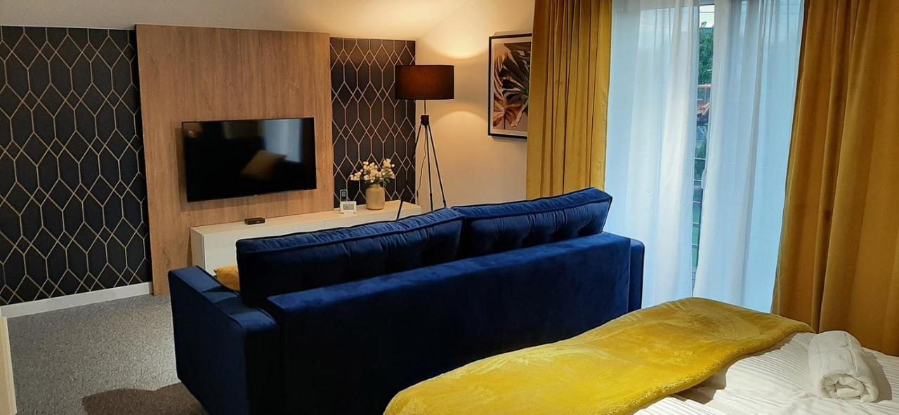 Apartament Willa Pod Sosnami Zator Przeciszow Экстерьер фото